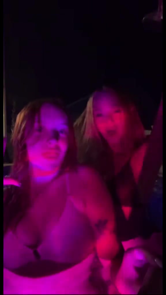 Julia Filippo Show Boobs Bouncing Very Lewd New Video